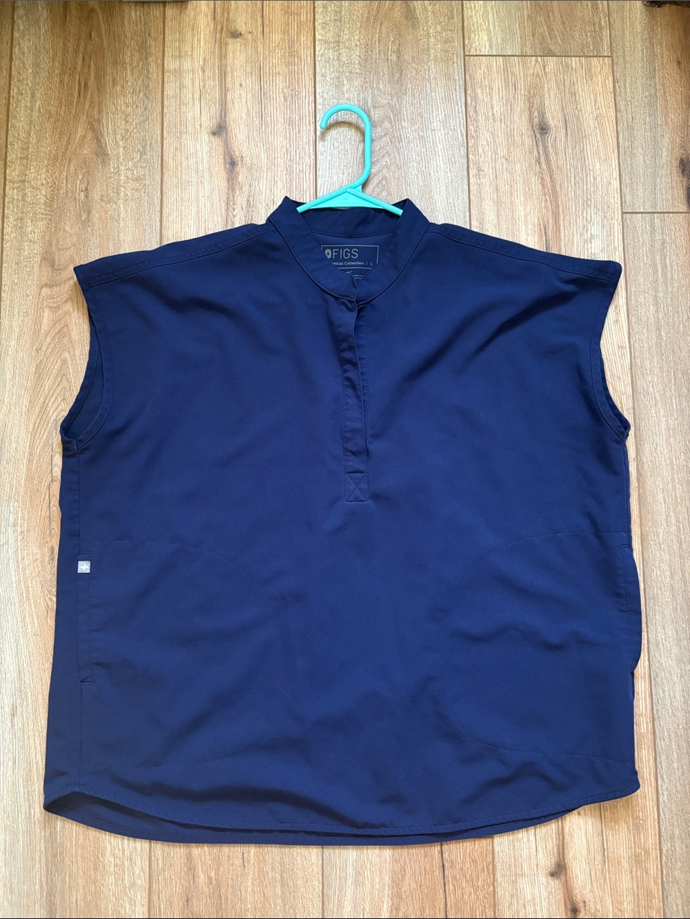 Figs oversized Rafaela Navy top